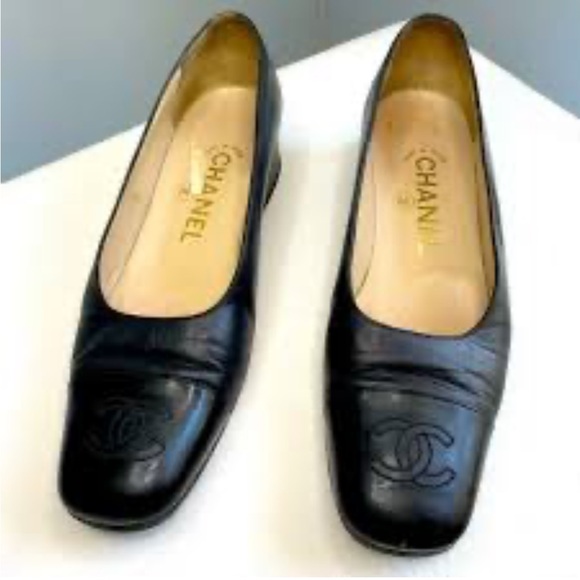 Vintage Chanel Finition LOGO Cap Tor Flats Sz 40 1/2 Women - Picture 2 of 8